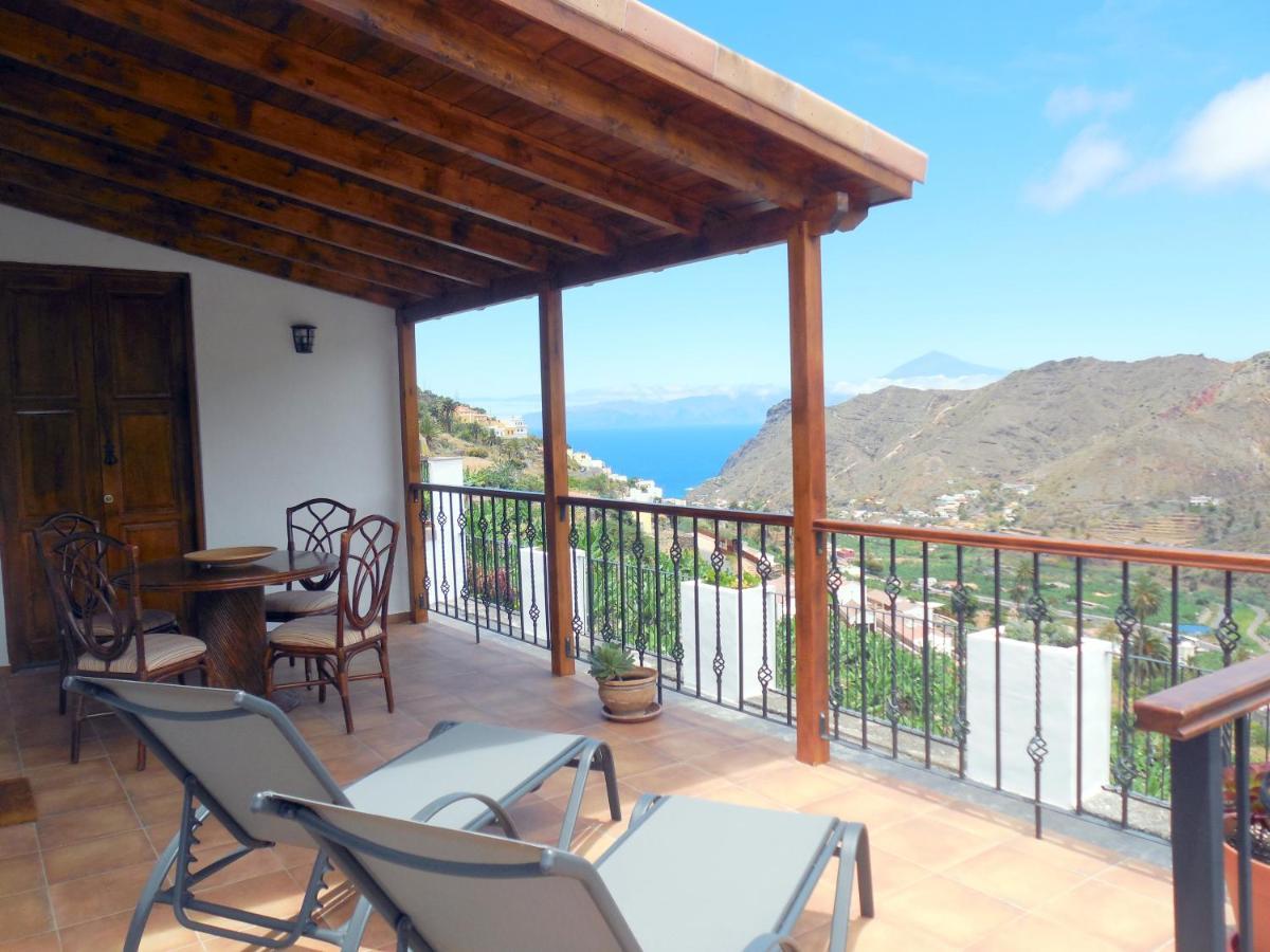Casa La Sabina Roja 1 - Casa Con Impresionantes Vistas Sobre Hermigua Y El Mar Exterior foto